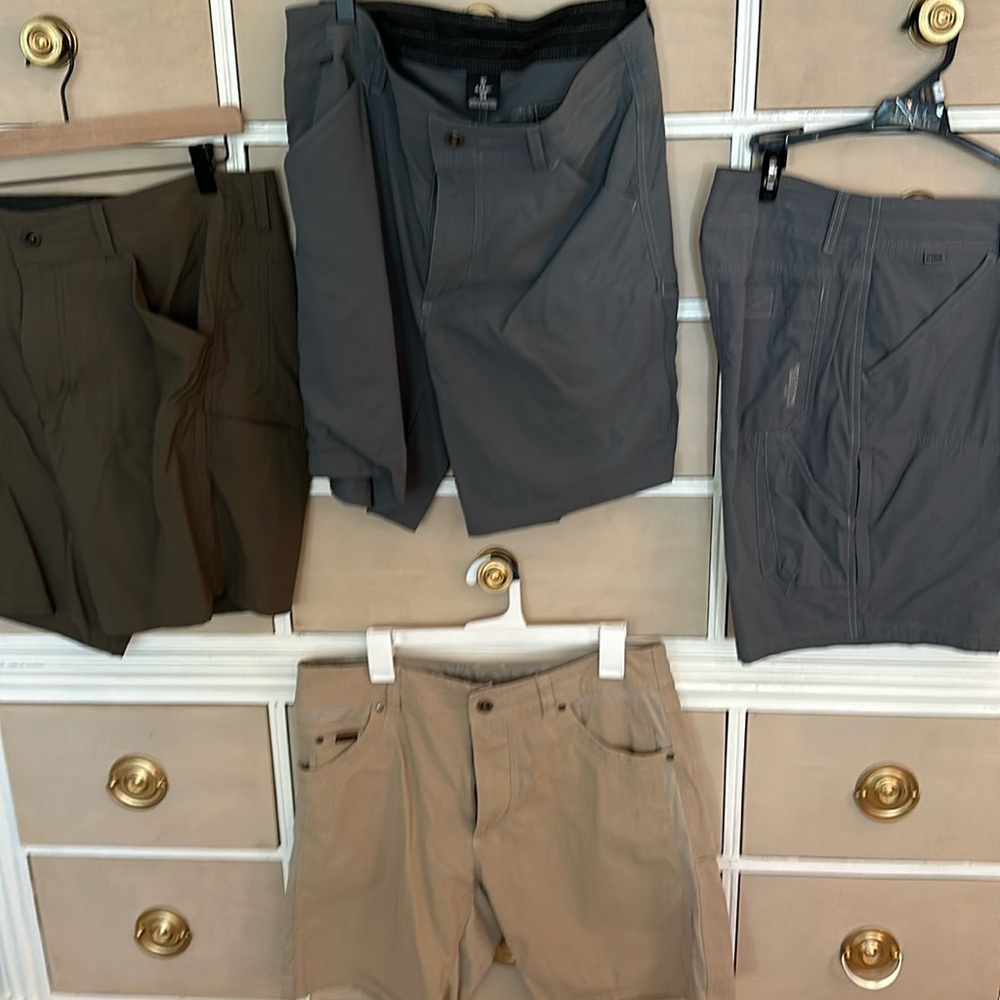 Kuhl size 34 shorts
